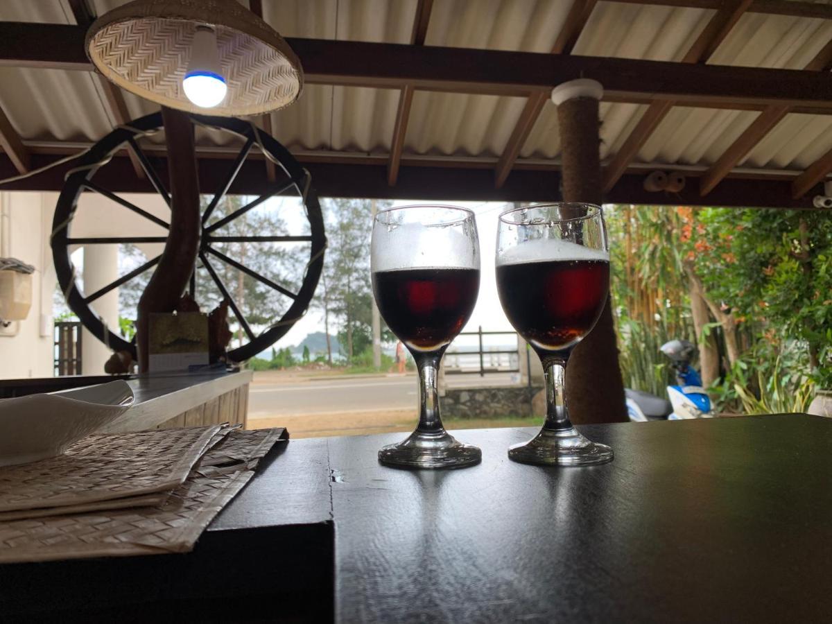 Bed and Breakfast Ceylon Surf Guest And Restaurant Велигама Экстерьер фото