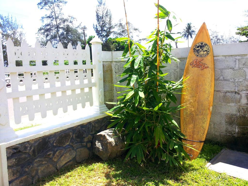 Bed and Breakfast Ceylon Surf Guest And Restaurant Велигама Экстерьер фото