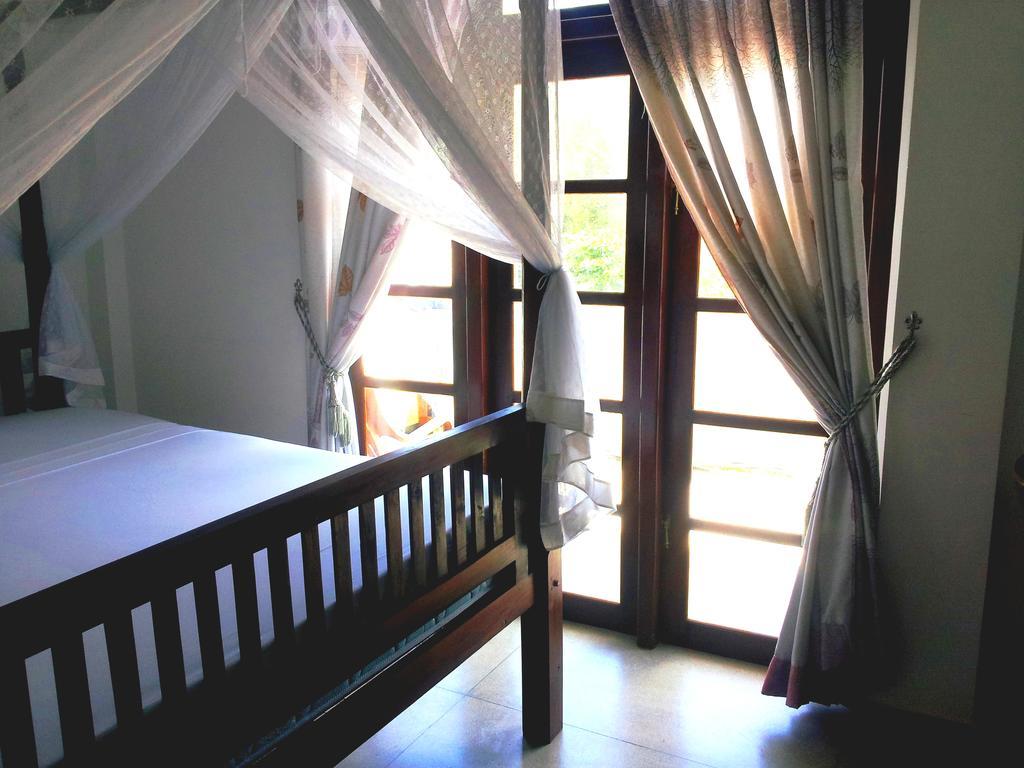 Bed and Breakfast Ceylon Surf Guest And Restaurant Велигама Номер фото